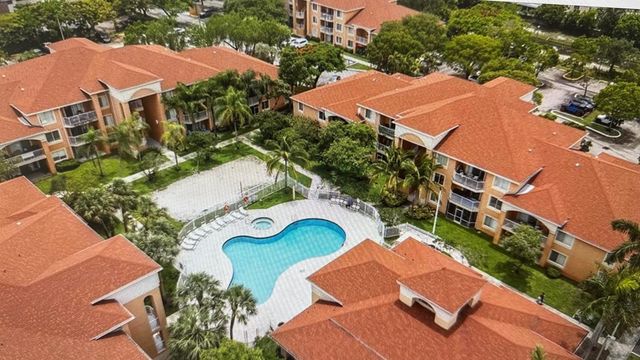 6976 SW 39th Street G202, Davie, FL 33314