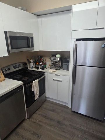 6976 SW 39th Street G202, Davie, FL 33314