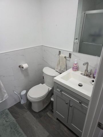 6976 SW 39th Street G202, Davie, FL 33314