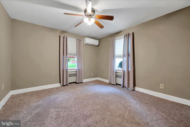 44 MEADOW DR, Schuylkill Haven, PA 17972