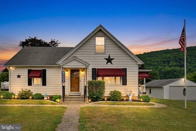 44 MEADOW DR, Schuylkill Haven, PA 17972