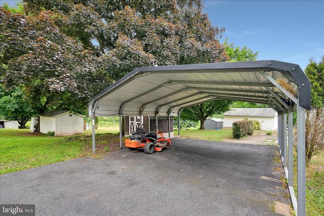 44 MEADOW DR, Schuylkill Haven, PA 17972