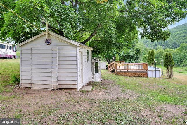 44 MEADOW DR, Schuylkill Haven, PA 17972