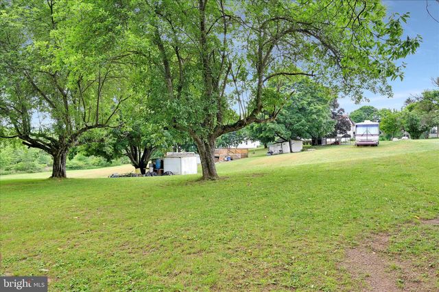 44 MEADOW DR, Schuylkill Haven, PA 17972