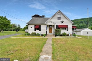 44 MEADOW DR, Schuylkill Haven, PA 17972