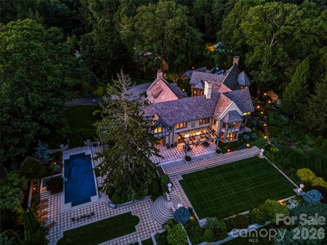 7 Stuyvesant Road, Biltmore Forest, NC 28803