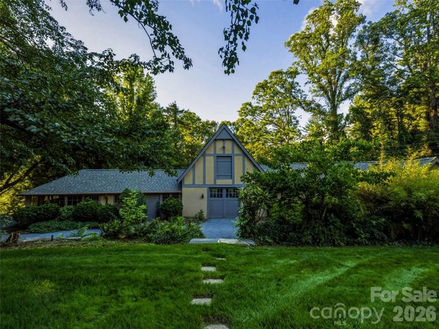 7 Stuyvesant Road, Biltmore Forest, NC 28803