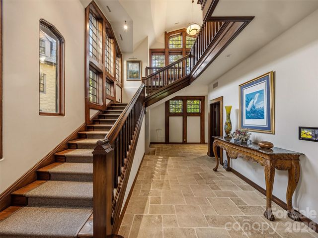 7 Stuyvesant Road, Biltmore Forest, NC 28803
