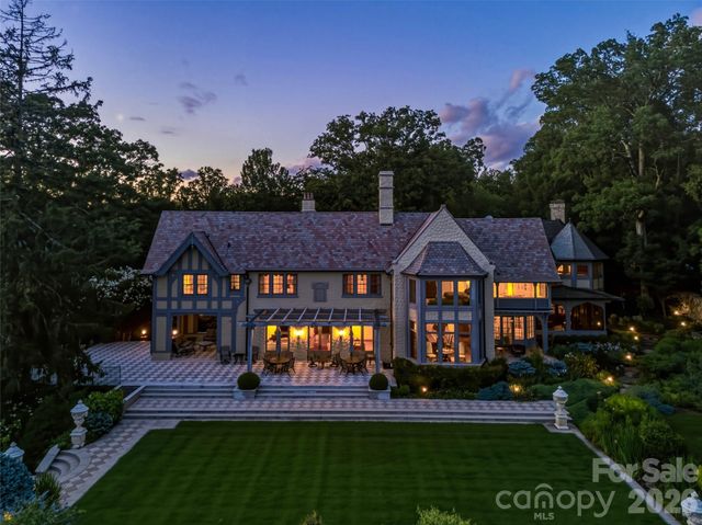 7 Stuyvesant Road, Biltmore Forest, NC 28803