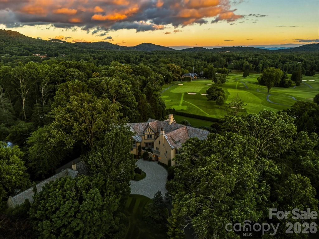 7 Stuyvesant Road, Biltmore Forest, NC 28803