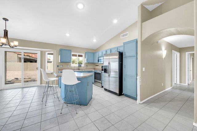 16916 E Alamosa Avenue, Fountain Hills, AZ 85268