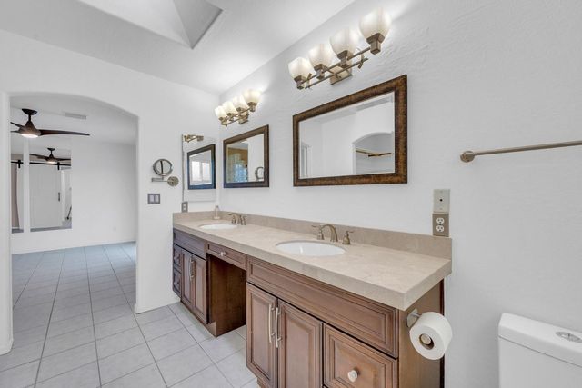 16916 E Alamosa Avenue, Fountain Hills, AZ 85268