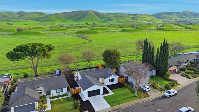 1832 Elkwood Dr, Concord, CA 94519