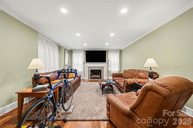 855 W Marion Street, Shelby, NC 28150