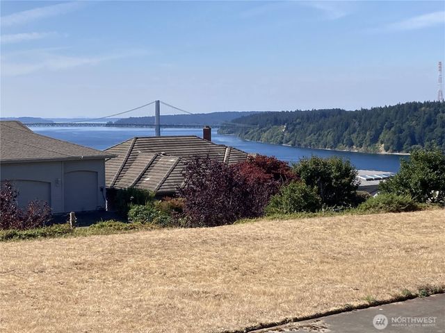 6723 N Parkview Lane, Tacoma, WA 98407
