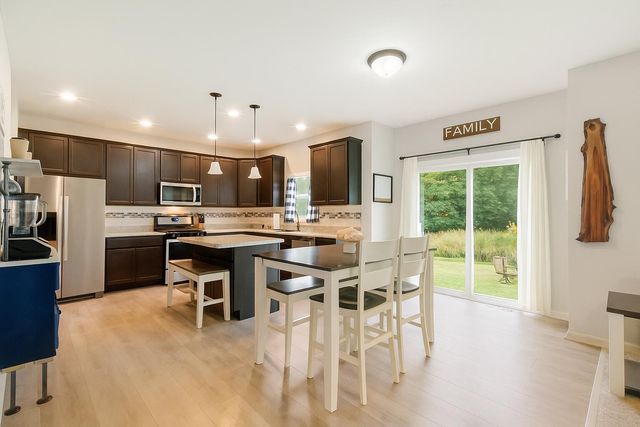 237 Cessna Drive, Chesterton, IN 46304