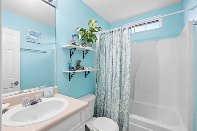 888 Pin Oak Dr, Antioch, TN 37013