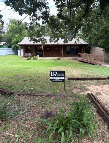 1126 Kingston Drive D, Lewisville, TX 75067
