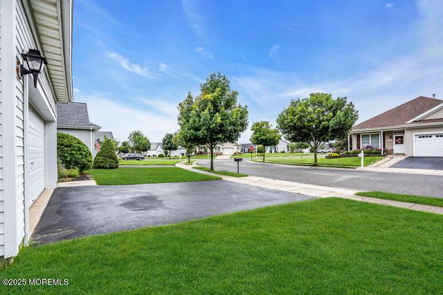 45 Kirkby Lane, Manchester, NJ 08759
