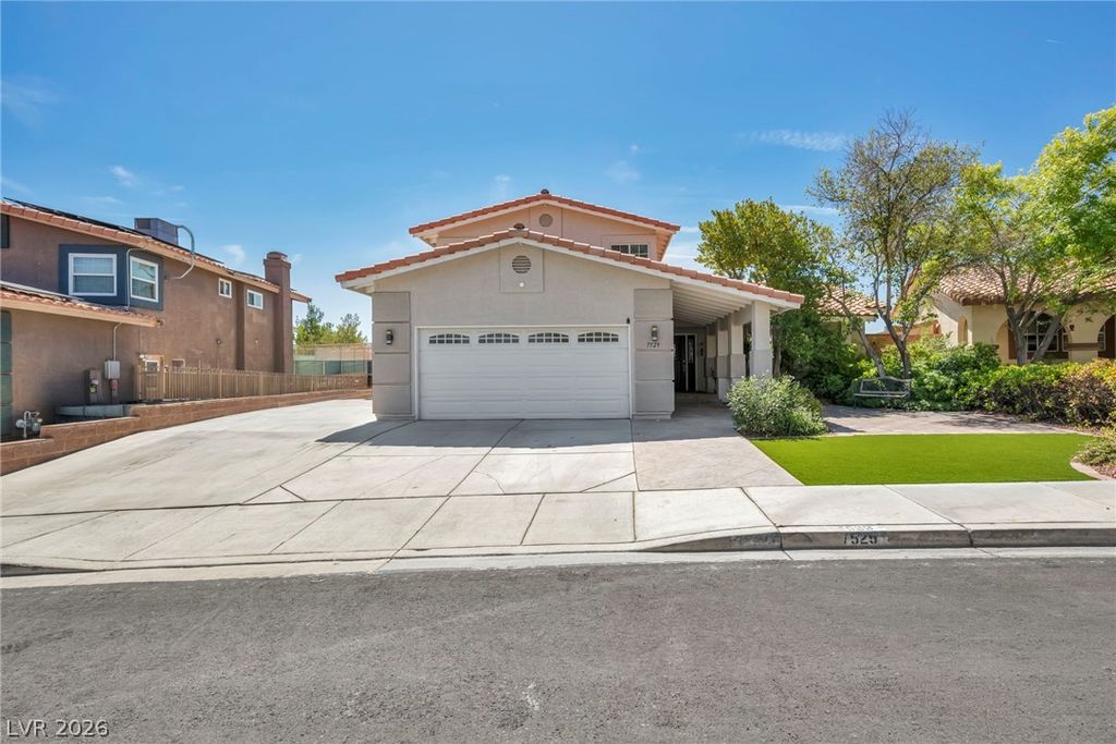 7529 West Gilmore Avenue, Las Vegas, NV 89129 — photo 2