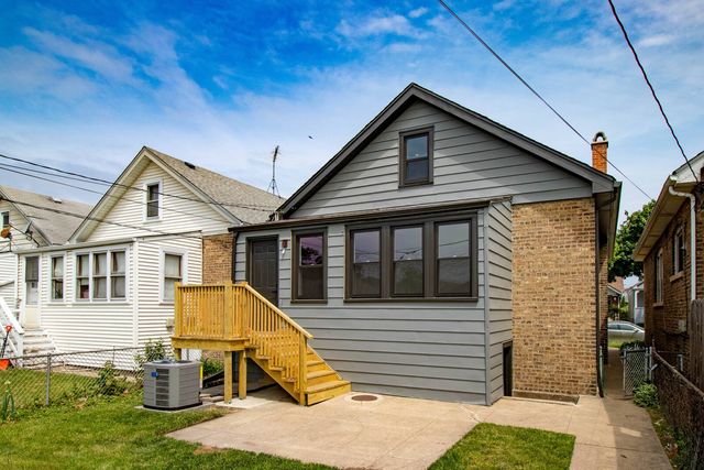 4829 W Strong Street, Chicago, IL 60630