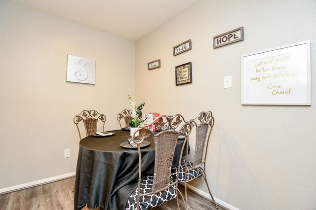 8055 Cambridge Street 22B, Houston, TX 77054