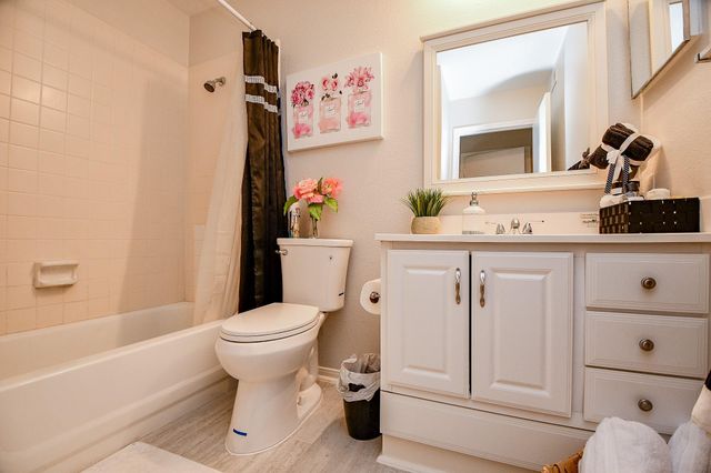 8055 Cambridge Street 22B, Houston, TX 77054