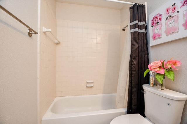 8055 Cambridge Street 22B, Houston, TX 77054