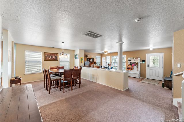 6743 Spearwood, Live Oak, TX 78233