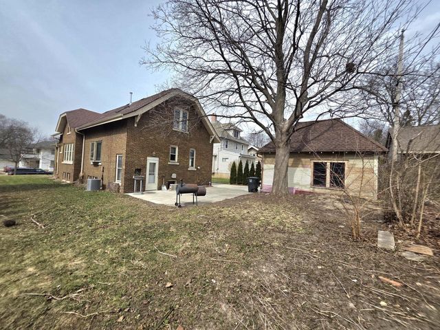 1640 N 69th STREET, Milwaukee, WI 53213