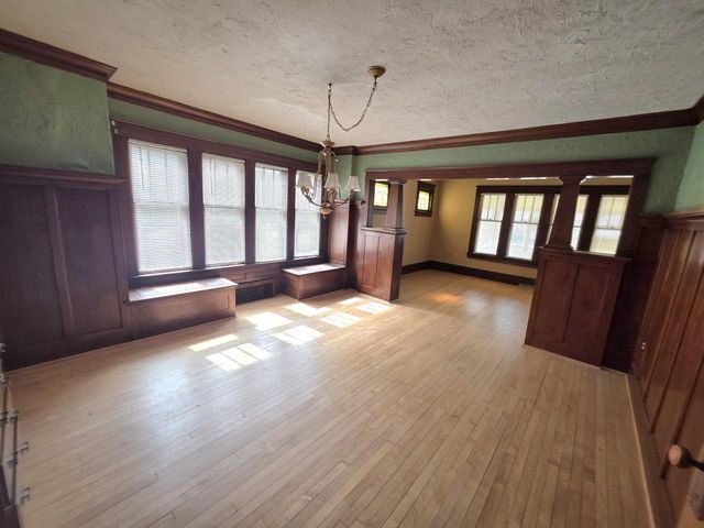 1640 N 69th STREET, Milwaukee, WI 53213