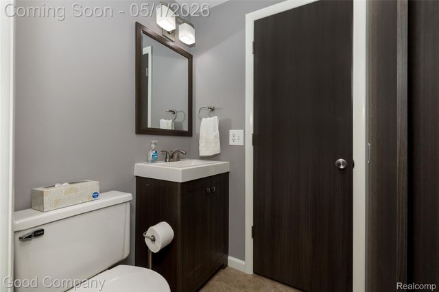 2451 Samoset Road, Royal Oak, MI 48073