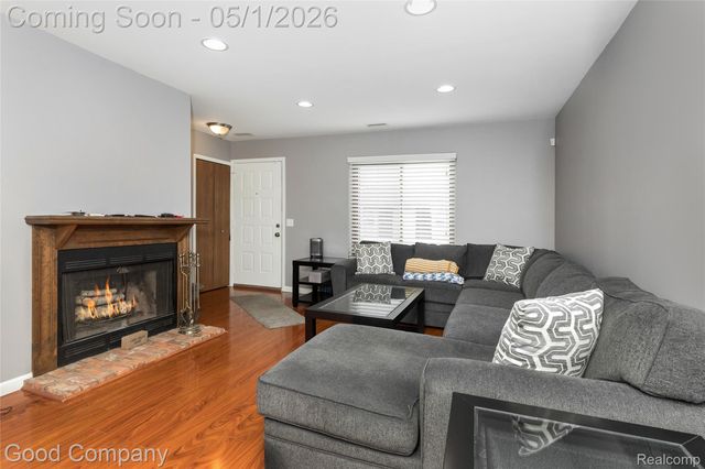 2451 Samoset Road, Royal Oak, MI 48073