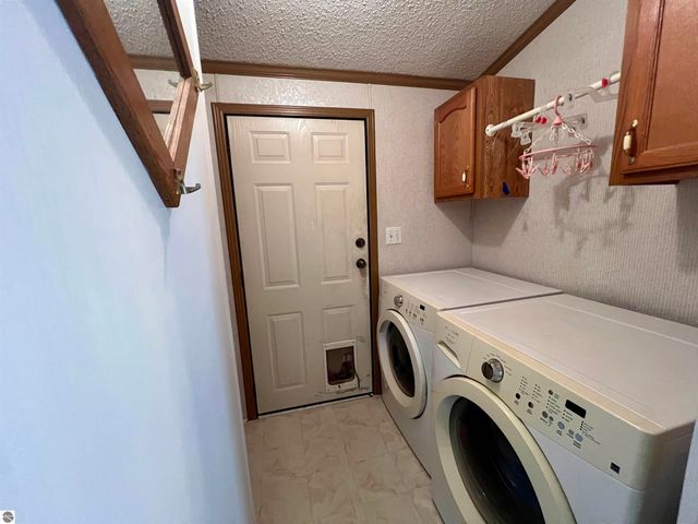 1404 S Taxiway Delta, Lake City, MI 49651