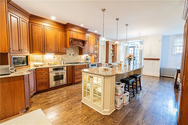 901 East Avenue A, Rochester, NY 14607