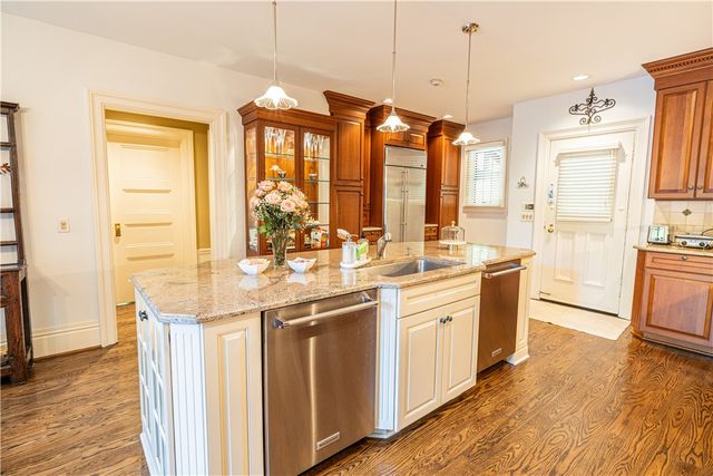 901 East Avenue A, Rochester, NY 14607