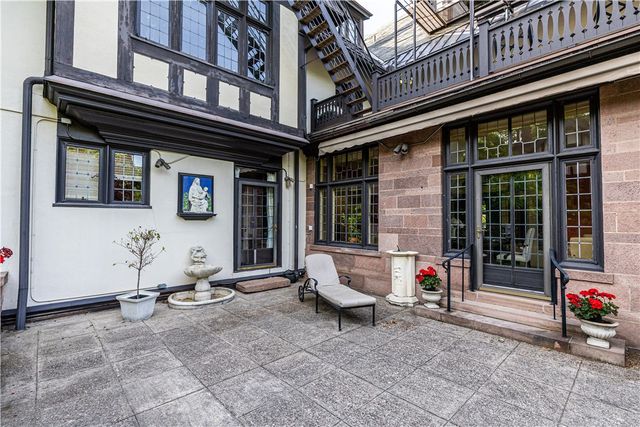 901 East Avenue A, Rochester, NY 14607