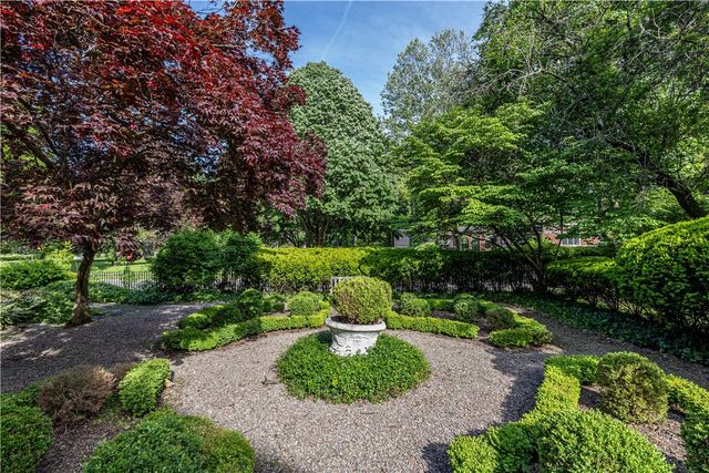 901 East Avenue A, Rochester, NY 14607