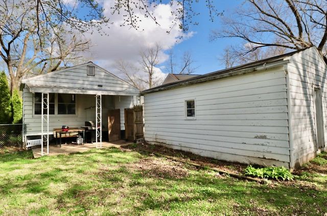 1972 S Wisconsin Avenue, Beloit, WI 53511