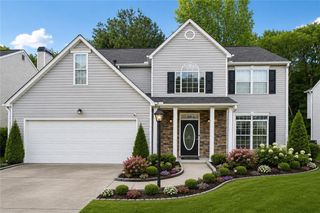 2182 Fall Creek Lodge, Loganville, GA 30052