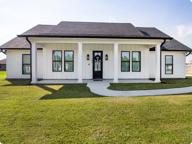 265 Bouverans Circle, Lockport, LA 70374