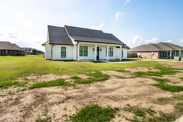 265 Bouverans Circle, Lockport, LA 70374