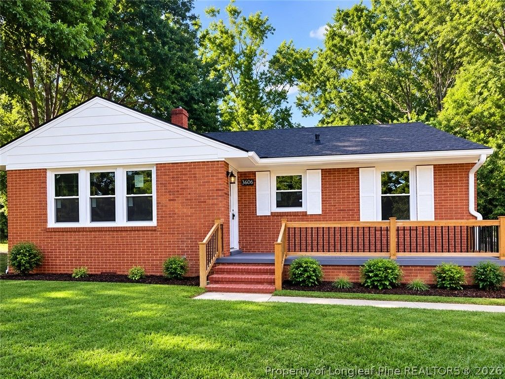 5324 Williamsburgh Drive, Fayetteville, NC 28304 — exterior