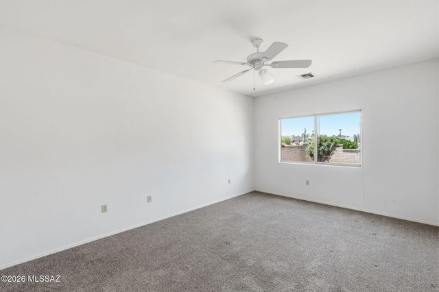 996 W Vía De La Fonda, Green Valley, AZ 85614