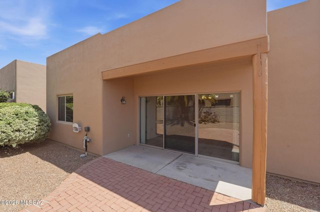 996 W Vía De La Fonda, Green Valley, AZ 85614
