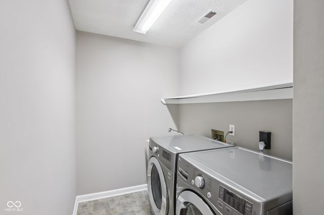 8764 Woodstone Drive, Indianapolis, IN 46256