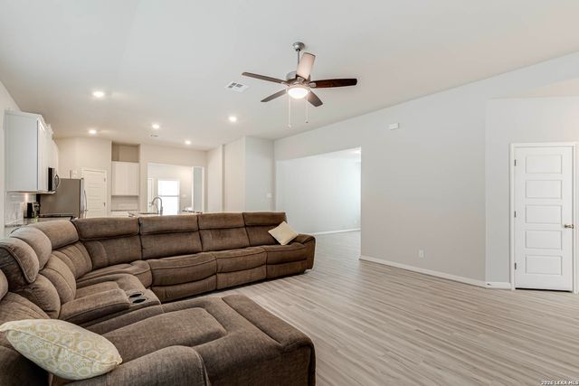 11530 Buffalo Grove, San Antonio, TX 78245