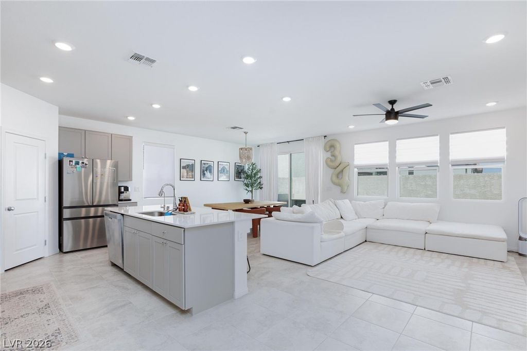10144 Kings Amethyst Street, Las Vegas, NV 89141 — photo 5