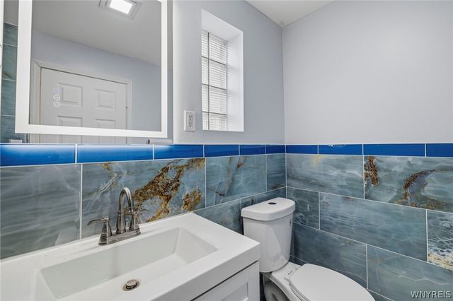 6 Palos Place, Buffalo, NY 14215