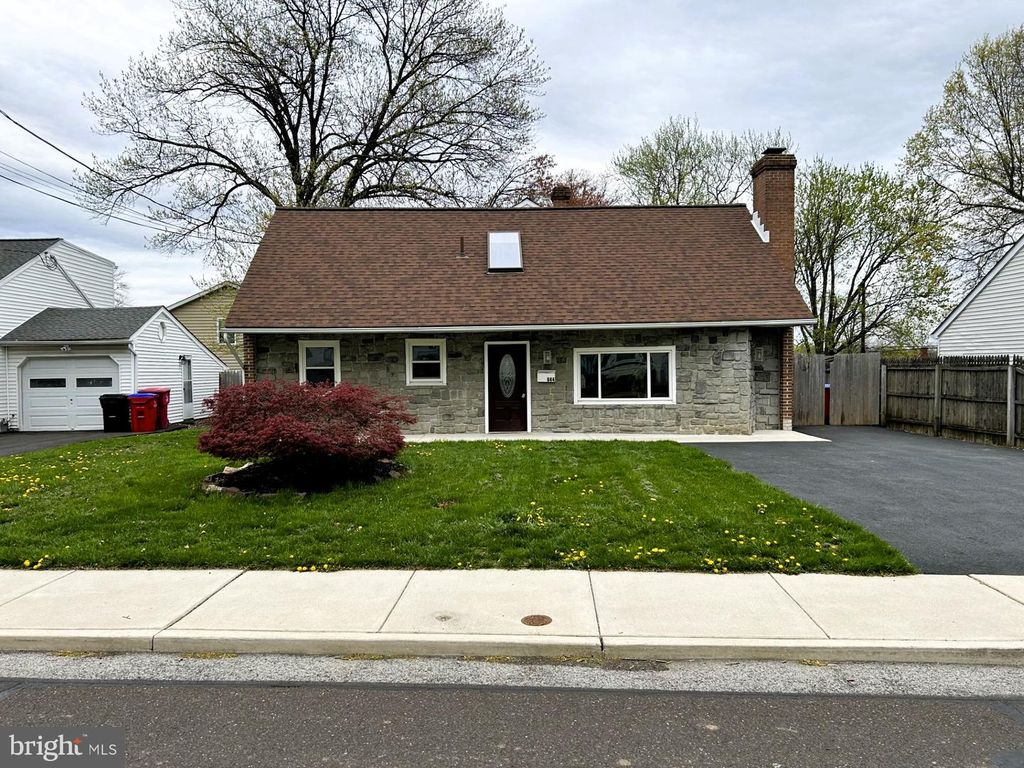 644 CENTRAL AVE, Souderton, PA 18964